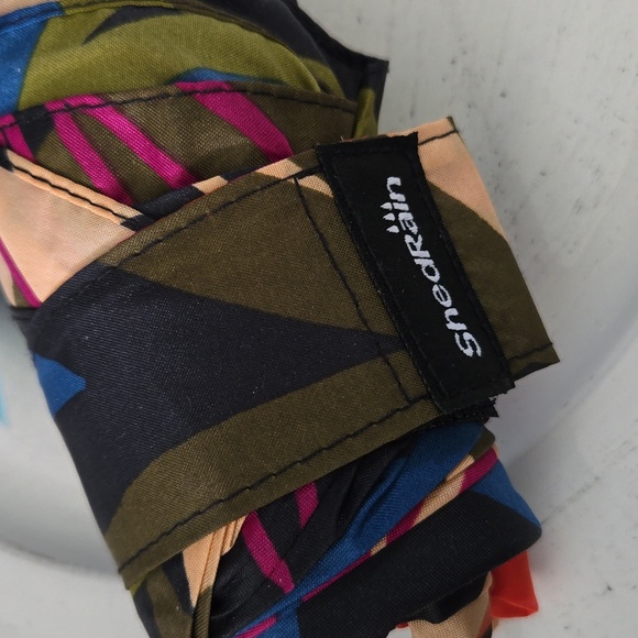 SHEDRAIN UMBRELLA - Picture 6 of 10